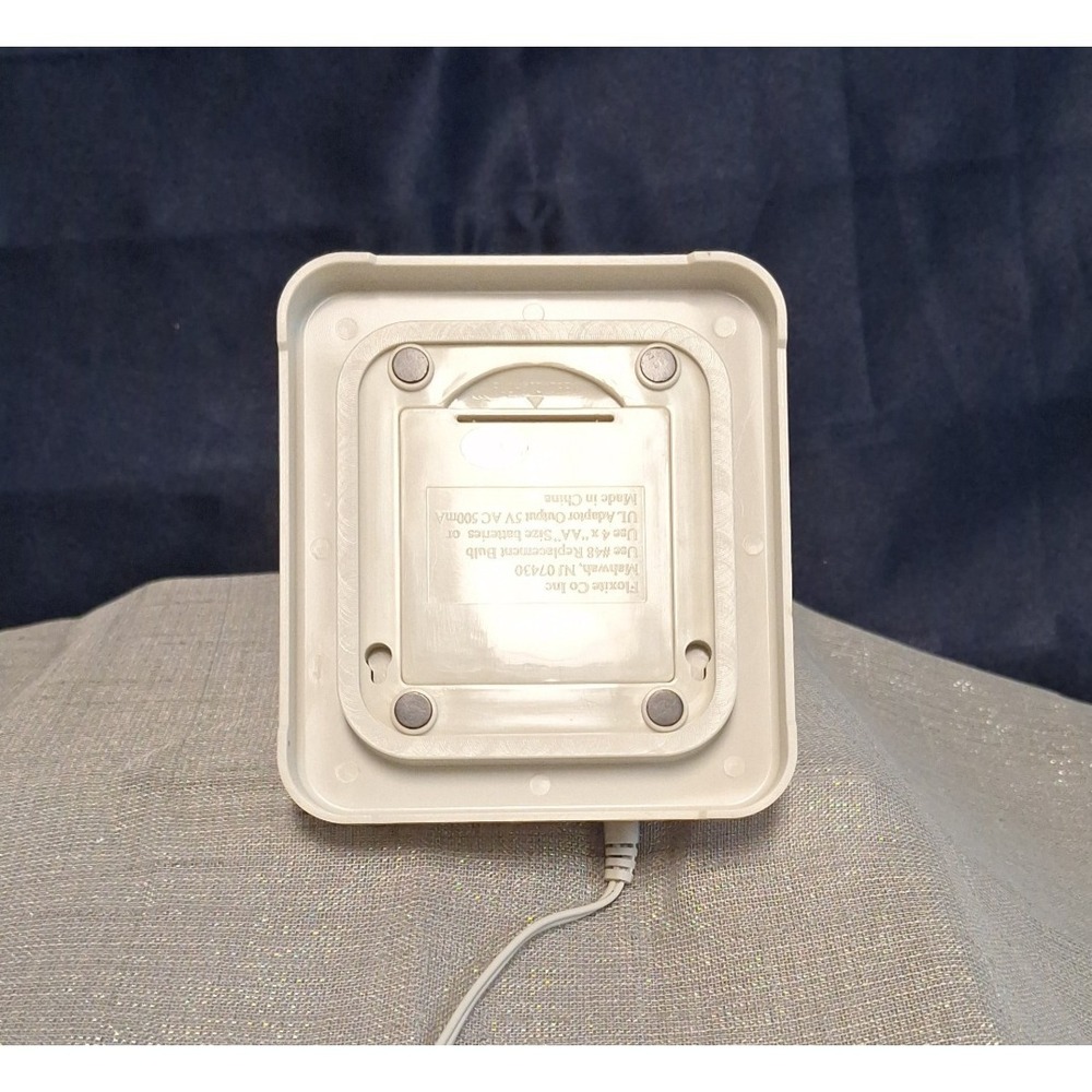 Vintage Corded Floxite Compact Desk Light Lamp Wall Mount Tabletop with bracket - Picture 6 of 13